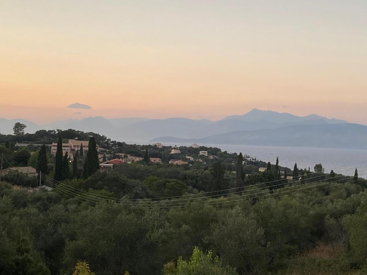 Jalna - Stunning Sea & Mountain Views With Pool -